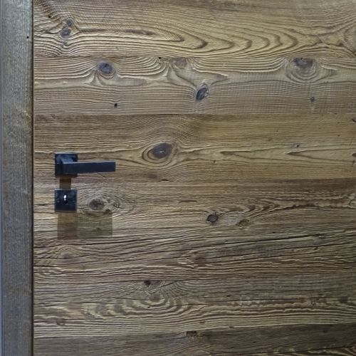 porte en vieux bois